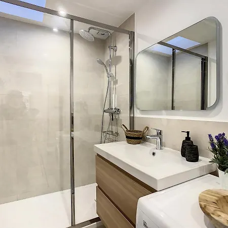 Le Papillon De سان تروبيه